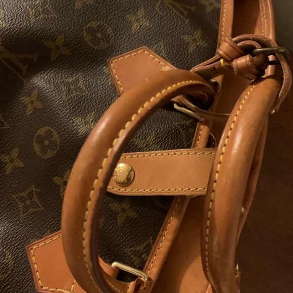 Authentic Louis Vuitton Garment Bag w/Poignet & LV Hanger +Free Mystery Gift - Picture 3 of 11